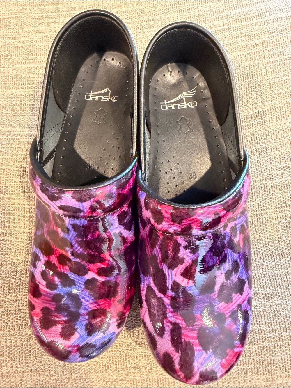Women's Dansko Professional Leather Clogs - Picture 4 of 4